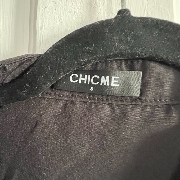 Woman’s 3/4 sleeve top - Picture 3 of 3